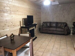 Smart TV, fireplace, offices