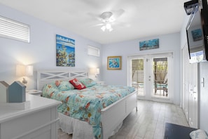 3 bedrooms, iron/ironing board, free WiFi, bed sheets - Havana Cay- Adorable 3 bedroom cottage style- Pool/spa and only 4 houses from be (Anna Maria)