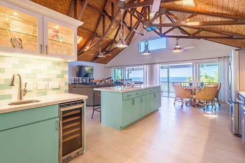 P58 - Gulf Front Luxury 4 bedroom 4 bath with private pool and deep water...