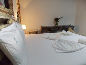 1 habitación, escritorio, sistema de insonorización y wifi gratis 