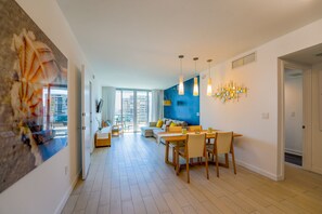 Dining - Luxurious Condo One Bedroom with Intracoastal Waterway Views (Hallandale Beach)