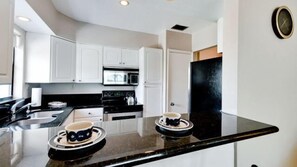 Uklassifisert bilde, 2 av 41, knapp