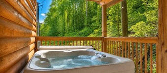 Hot Tub❅Wood Fireplace❅King Bed❅Cozy - BEAR'S DEN