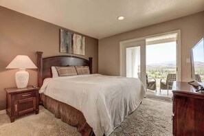 1 bedroom, travel crib, WiFi (free), bed sheets - Las Palmas Resort #318 | All-Inclusive Amenities (Saint George)