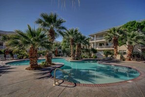 Indoor pool, a heated pool - Las Palmas Resort #412 | All-Inclusive Amenities (Saint George)