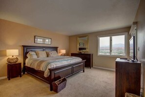 4 slaapkamers, reisbedje, gratis wifi, beddengoed