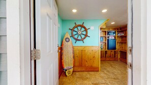 Interior - Buccaneer House: 4  BR, 4  BA House in Crystal Beach, Sleeps 12 (Crystal Beach)