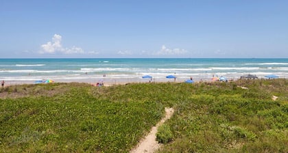 Private Gulf-front pool; Spacious family space; Pets welcome - Mi Casa Es Su Casa