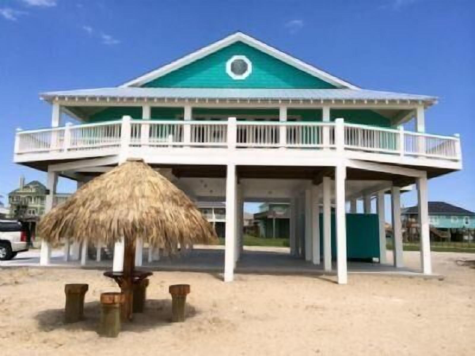 Once Upon a Time: 3  BR, 2  BA House in Crystal Beach, Sleeps 12
