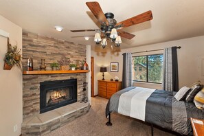 4 bedrooms, WiFi, bed sheets