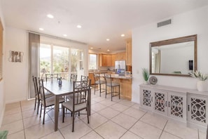 Dining - Las Palmas Resort #1707 | All-Inclusive Amenities (Saint George)