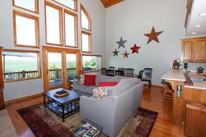 TV, fireplace, DVD player