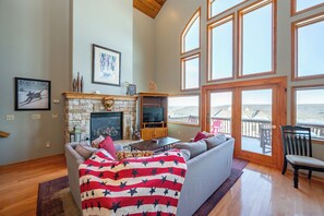 TV, fireplace, DVD player