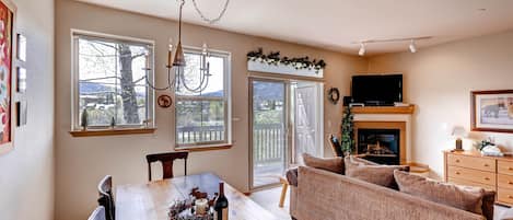 Televisión, chimenea