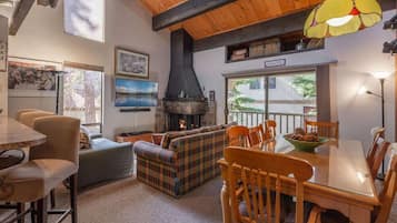 Smart TV, fireplace, DVD player, ping pong