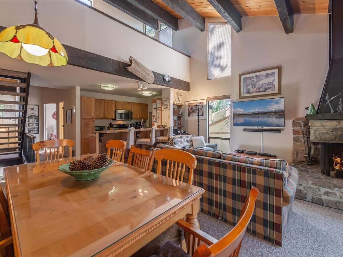 Smart TV, fireplace, offices