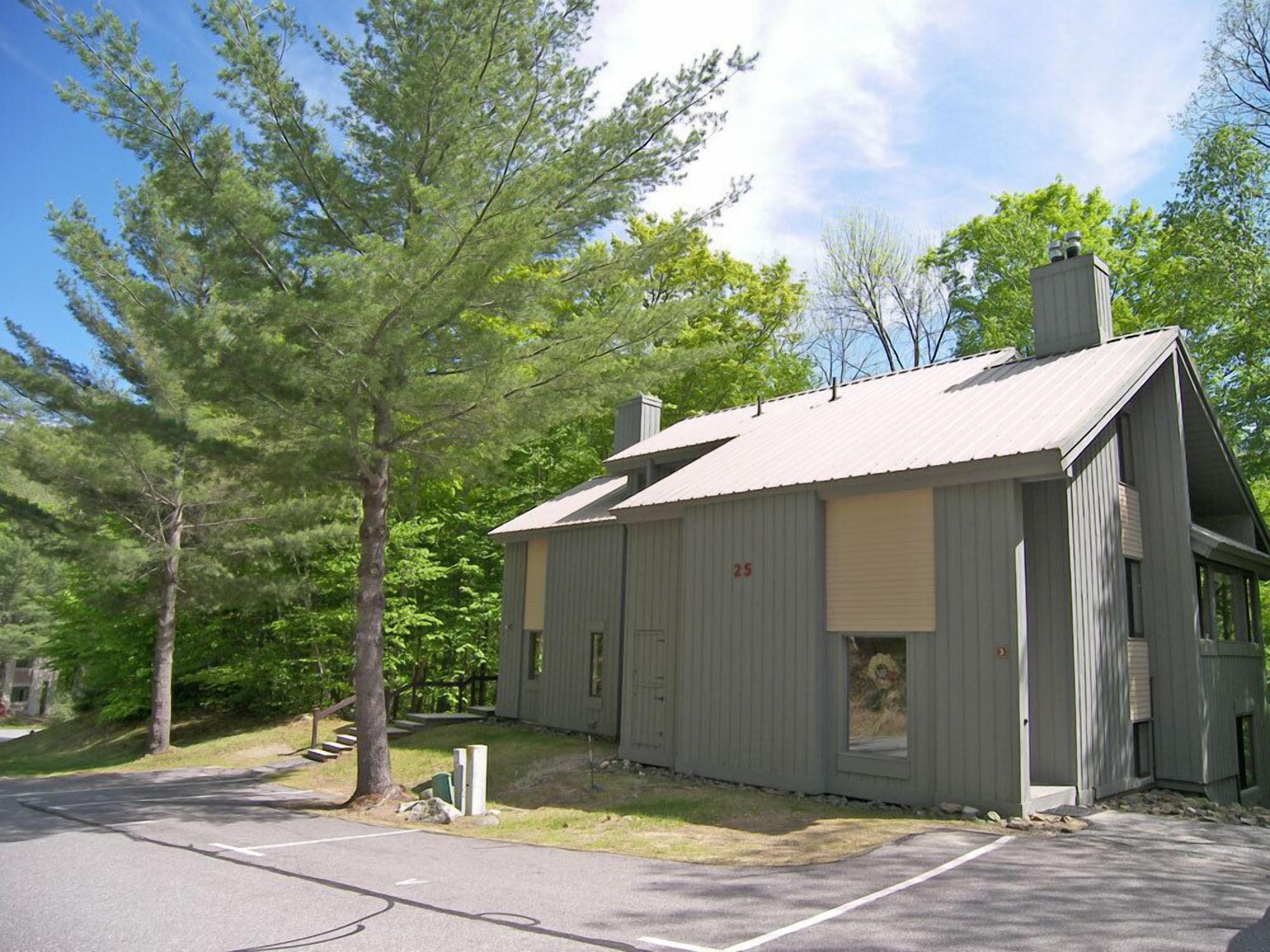 C003W- Managed by Loon Reservation Service - NH Meals & Rooms Lic# 056365