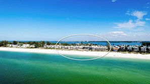 Imagen sin descripción, 4 de 42, botón