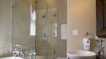 Shower, jetted tub, hair dryer, towels