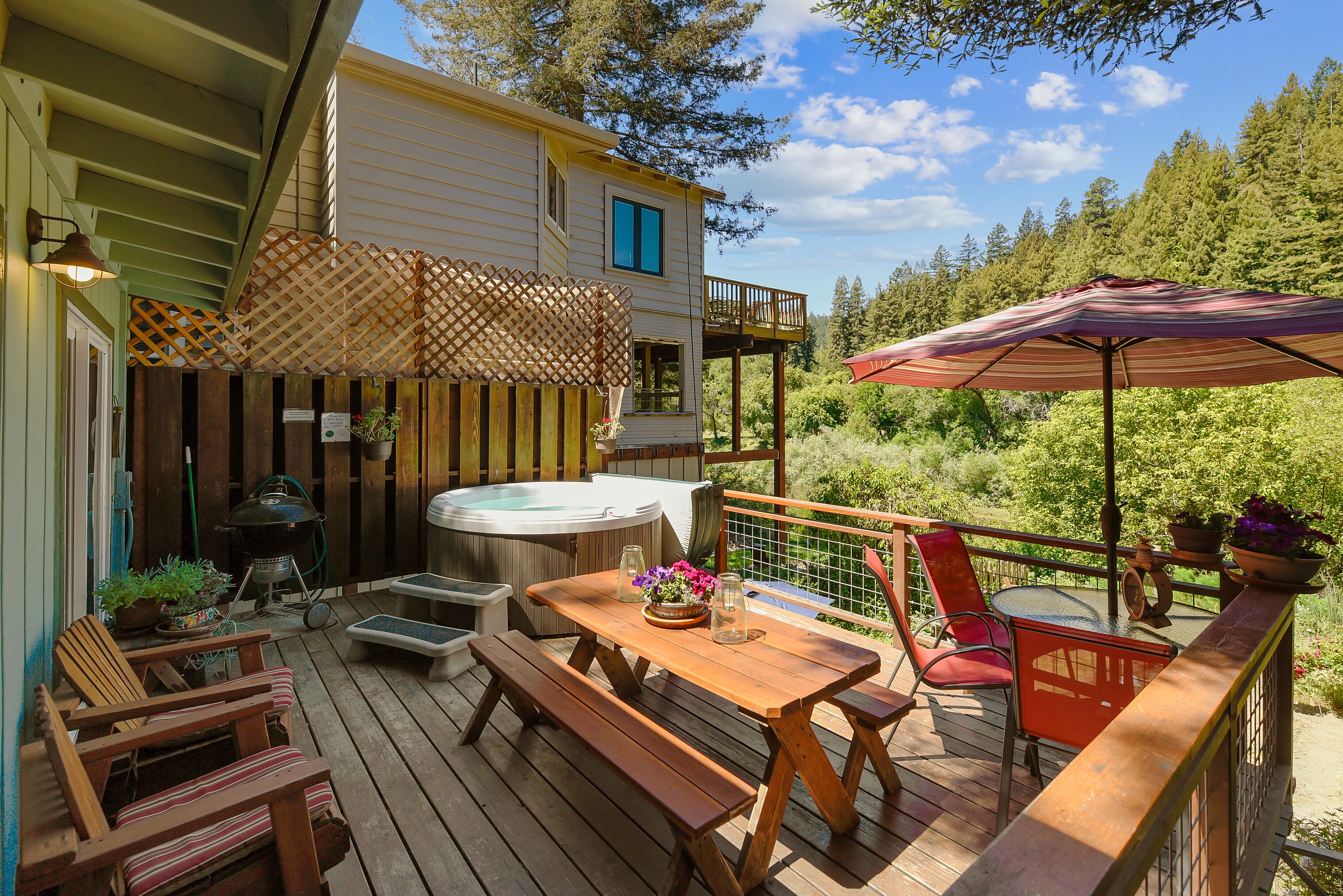 La Rive Gauche ~ Relax on River,  Views and Garden + Wine and Cookies