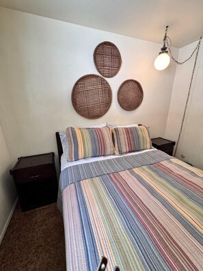 3 chambres, fer et planche à repasser, Wi-Fi gratuit, draps fournis