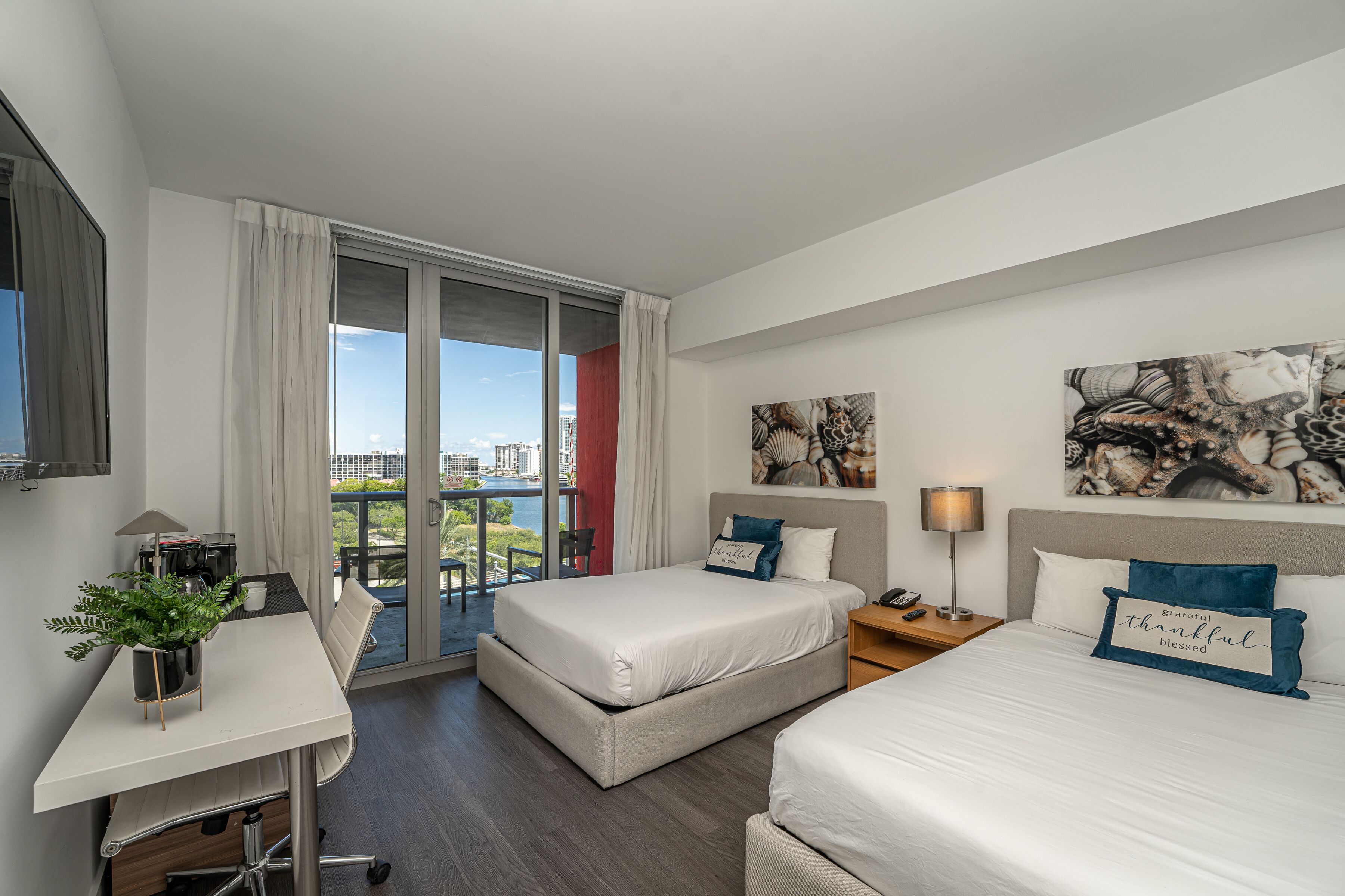 Brand New Studio Suite with Intracoastal Waterway Views