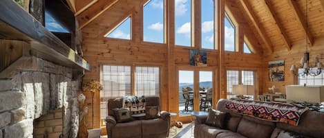 Smart TV, fireplace, DVD player, table football