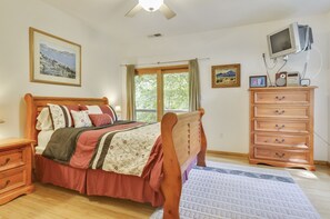 4 chambres, fer et planche à repasser, Wi-Fi, draps fournis