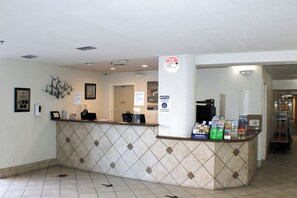 Lobby - Saida II 602 - Cozy Oceanfront Condo, Panoramic Ocean Views, Great Get-a-way for Couple or Small Family (South Padre Island)