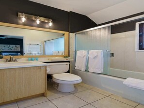 Hair dryer, soap, shampoo - Ocean Views w/Lanai, Kitchen, WiFi–Kaha Lani (LIHUE)