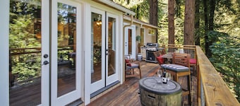 Forest, Spa, Dog Friendly, Great Location!