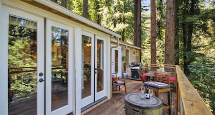 The Grove - Serene Retreat unter den Redwoods. Whirlpool und hundefreundlich!