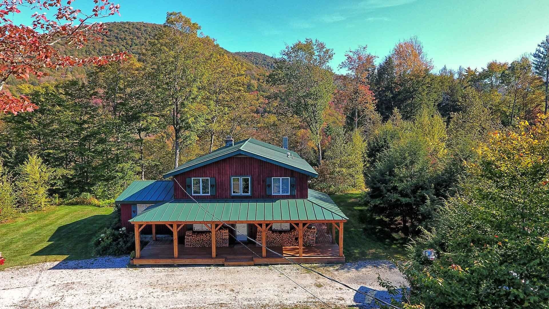 Pittsfield Chalet Beautiful home in charming Pittsfield Vermont only a few miles from Killington.