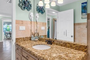 Unclassified image, 5 of 37, button