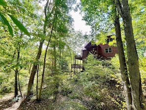 Exterior - Mountain Lair - Hot Tub, Riverfront, Game Room, Dog Friendly, WIFI, Firepit, Fireplace (Lansing)
