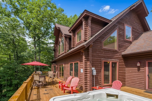 Red Moose Lodge - Lake Access Home mit Feuerstelle und Whirlpool