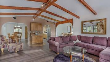 Smart TV, fireplace, offices
