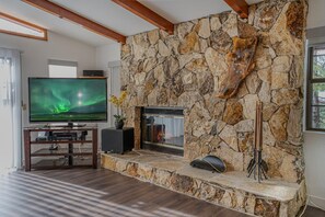 Interior - Pool Table, Very Spacious and Close to Northstar “Kingswood Manor” (Kings Beach)