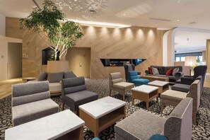 Desayuno buffet diario (JPY 2000 por persona)