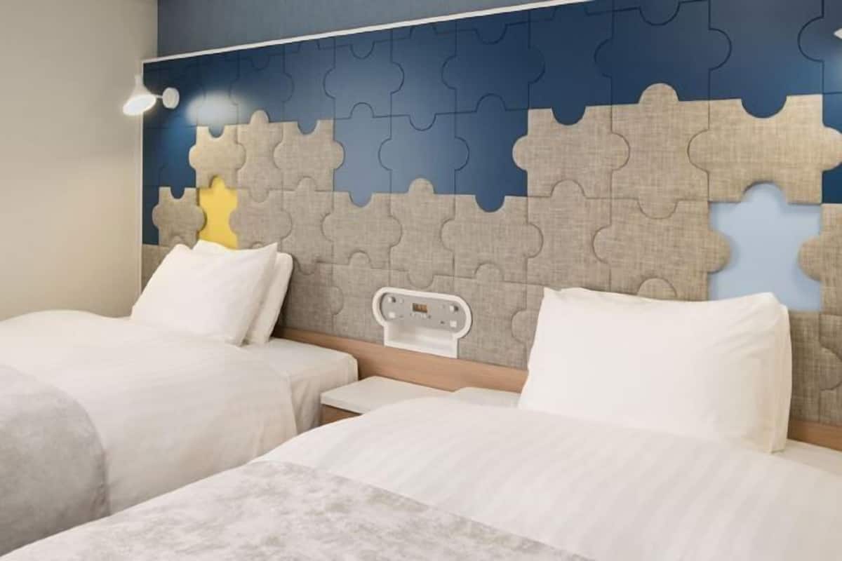 In-room safe, desk, blackout curtains, soundproofing