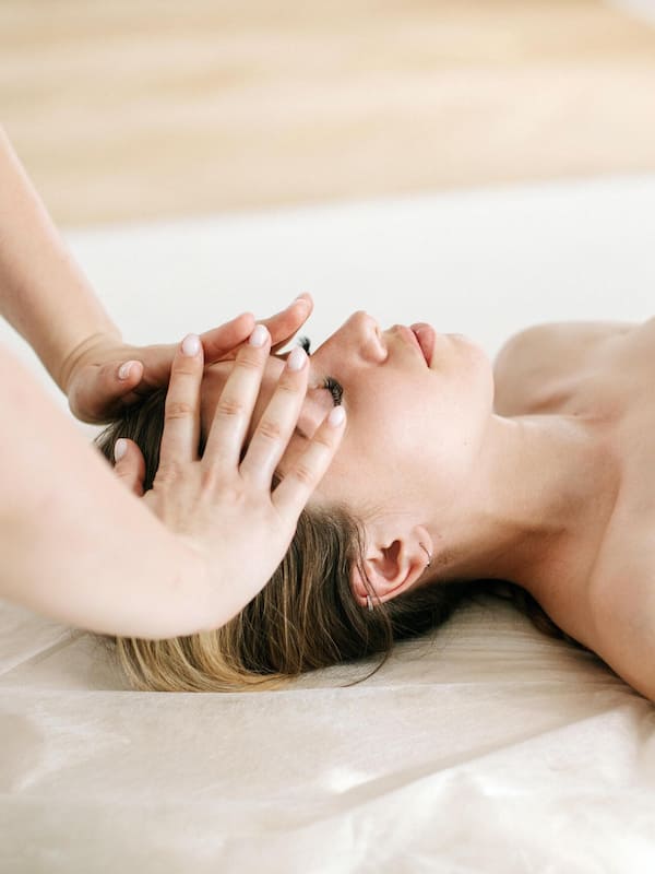 Body treatments, aromatherapy, deep-tissue massages, Swedish massages