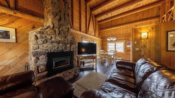 Smart TV, fireplace, DVD player