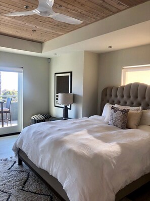 2 bedrooms, iron/ironing board