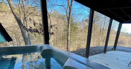 Kalastajan paratiisi-hirsimökki Helton Creekissä, poreallas, biljardipöytä, palokammio, WIFI