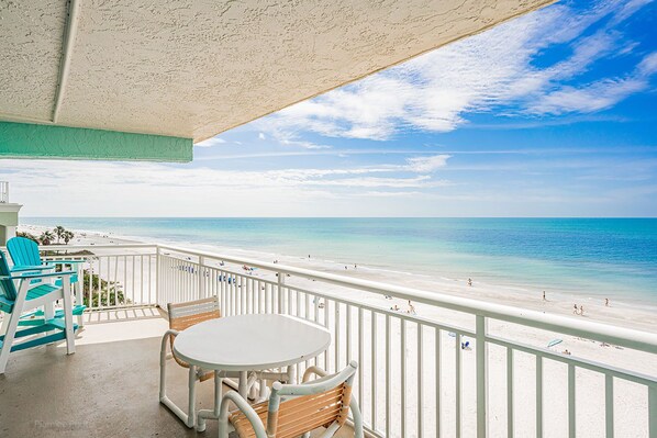 Outdoor dining - Chateaux 501- GULF FRONT Condo - Amazing Views (Indian Shores)