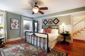 2 chambres, fer et planche à repasser, accès au Wi-Fi (inclus)