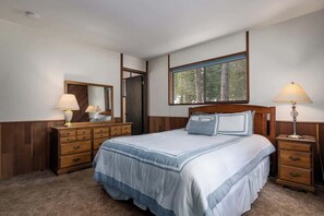 3 chambres, fer et planche à repasser, accès au Wi-Fi (inclus)