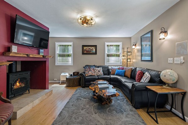 Smart TV, fireplace, video games, stereo