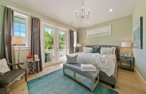 4 bedrooms, iron/ironing board, free WiFi, bed sheets - Felicity: Luxury Bayfront Home, Heated Pool, Hot tub and more! (Anna Maria)