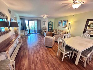 TV, lettore DVD, studio